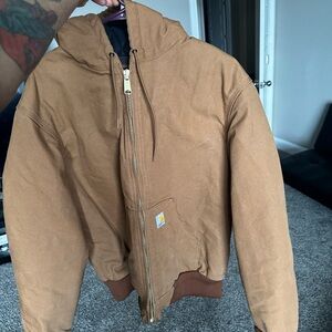 carhartt jacket size medium